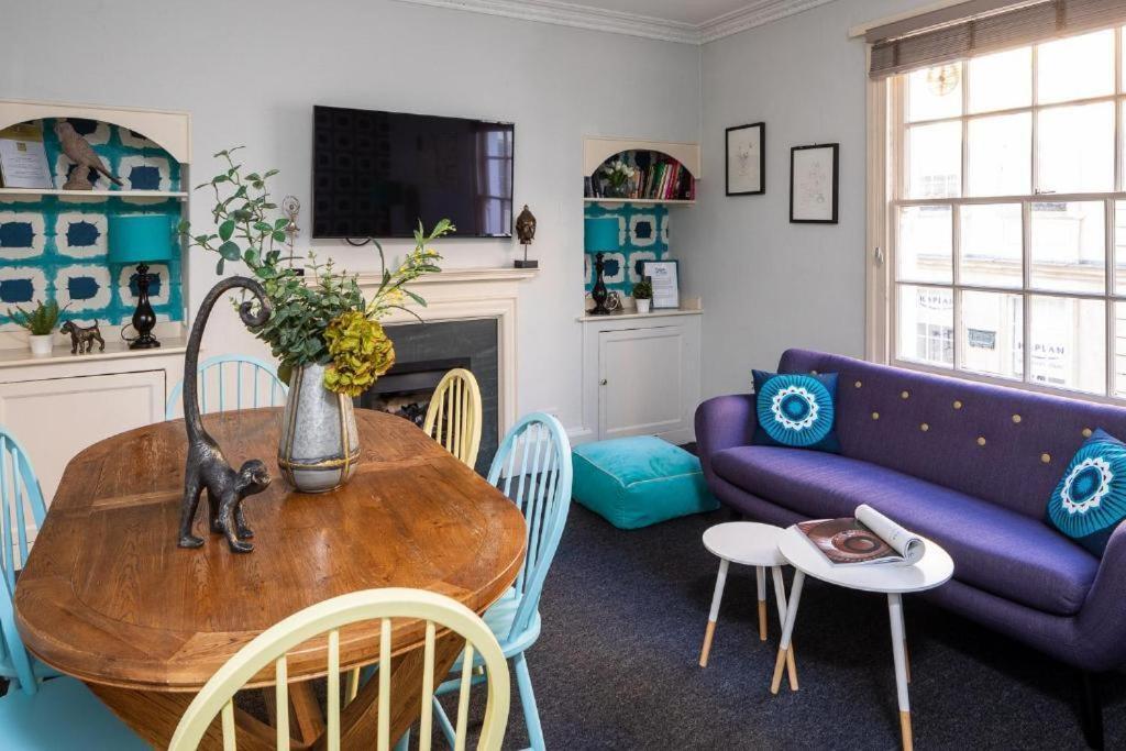 Dream Stays Bath - Trim Street Townhouse With Hot Tub 客房 照片